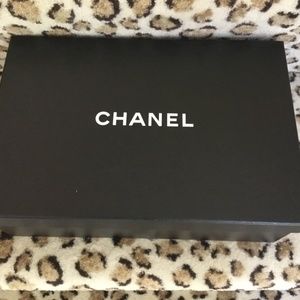 Chanel size 40 black suede